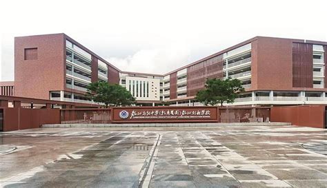 龙城高级中学教育集团龙城创新学校驾到 提供54班2700个学位 政务动态 龙岗政府在线