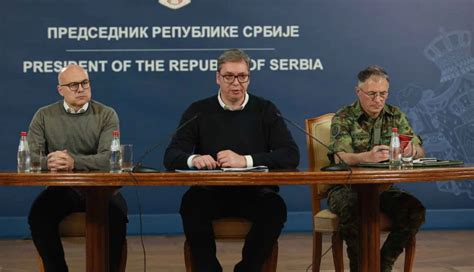 Vučić na sastanku s generalima Srbije U ovom trenutku u BiH imate 1