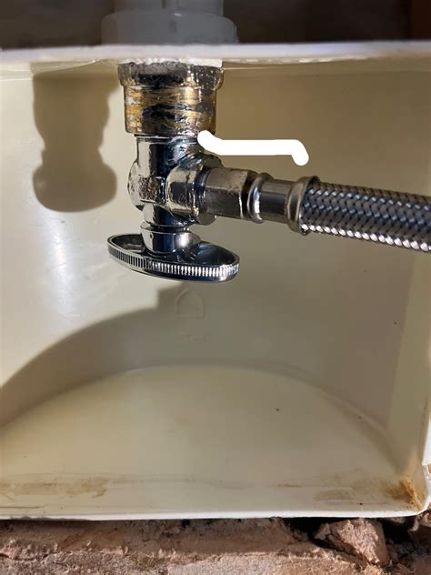 Leaky connection behind fridge : r/Plumbing