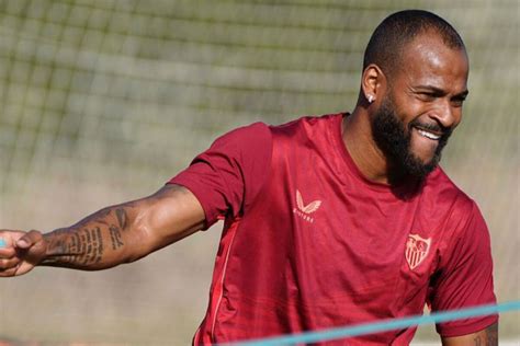 Sevilla Fc Marcao Se Lesiona En La Pretemporada Sufre Una