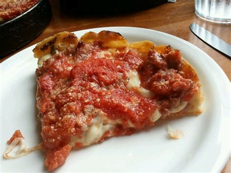 Lou Malnatis Chicago Deep Dish Lou Malnatis Pizzeria … Flickr