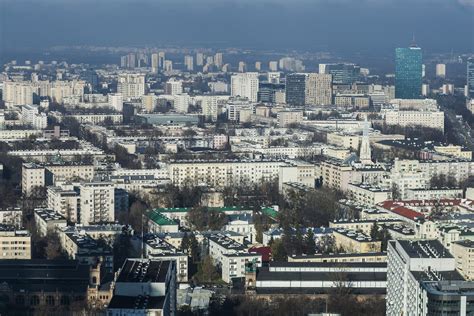 Ta dzielnica w Warszawie wyludnia się Nowe dane to potwierdzają