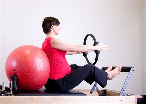 Pilates Para Embarazadas Una Buena Opci N Vikika Blog