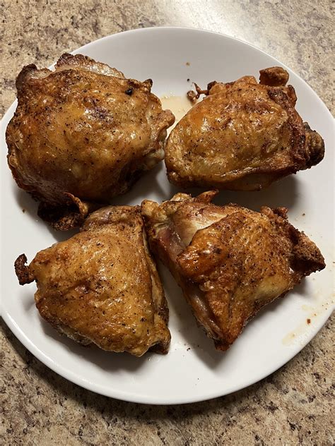 [homemade] dry-brined chicken thighs : r/food