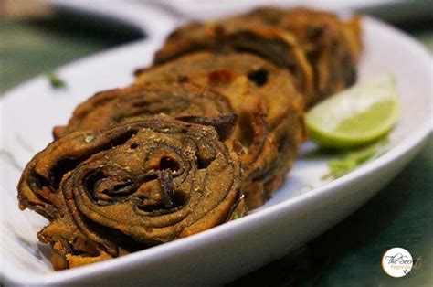 Arbi Ke Patte Ke Patode Colocassia Leaf Rolls Arbi Patra The