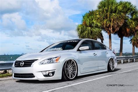 Jaw Dropping White Pearl Debadged Nissan Altima Customized To Amaze Nissan Altima Altima