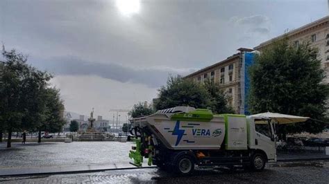 Per Asia Napoli Nuovi Camion Elettrici Per La Raccolta Dei Rifiuti