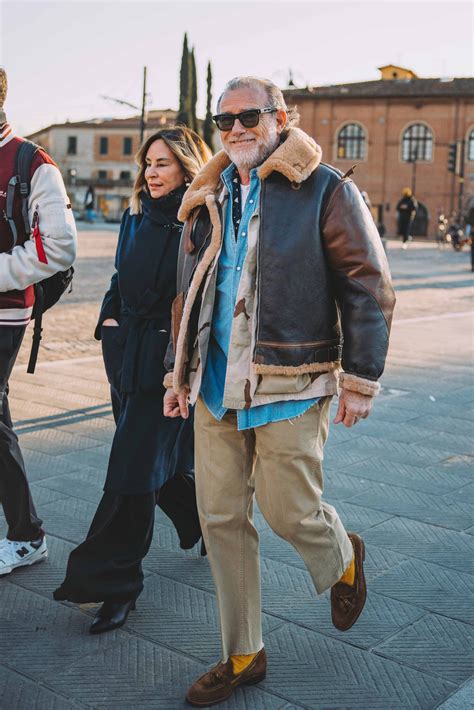 De Beste Streetstylelooks Van Pitti Uomo Herfst Winter 2024