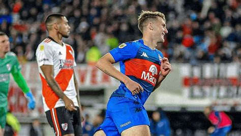 Ya Es Una Realidad Facundo Colidio Cruzar La Vereda Y Jugar En River