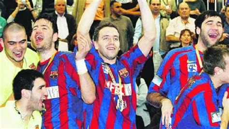 El Barcelona Ampl A Su Sala De Trofeos