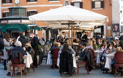 Roma Da Oggi In Zona Gialla Ecco Regole E Divieti Anche Per Gli Europei