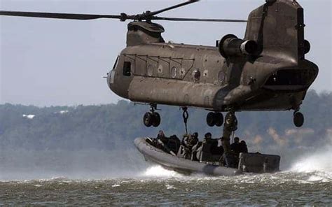 Boeing CH-47F Chinook - Price, Specs, Photo Gallery, History - Aero Corner