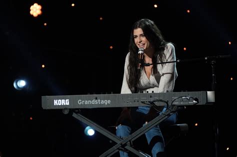 Former ‘american Idol Finalist Julia Gargano Lands Record Deal