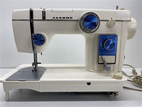 【傷や汚れあり】janomeジャノメ 電子ミシン 2870 Model751型 ソフトカバー付き 手芸裁縫ハンドクラフト 通電ok