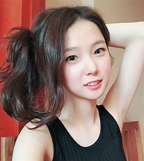 Pin Oleh Cy Di Choi Yujin