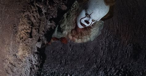 It Movie Pennywise The Dancing Clown Backstory Bob Gray