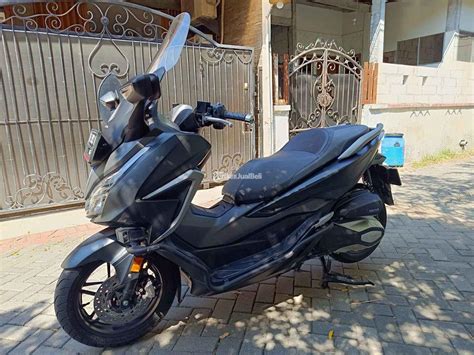 Motor Honda Forza 250 2022 Warna Hitam Low KM Bekas Tangan 1 Terawat Di