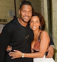 Michael Strahan, Nicole Murphy deny report they are broken up | Larry ...