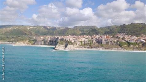 Tropea città in Calabria Meta di turismo estivo per la sua costa