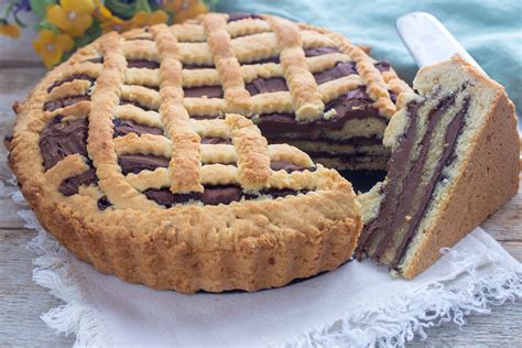 Crostata Ripiena Di Nutella Con Pasta Frolla Allo Yogurt Crostata A Strati