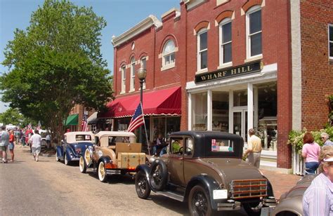 Delicious Eats in Historic Smithfield - Founders Pointe