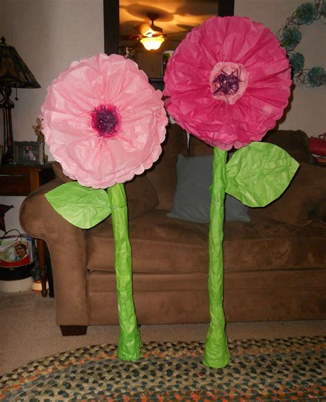 The Mad Recycler DIY Giant Whimsical Paper Flowers