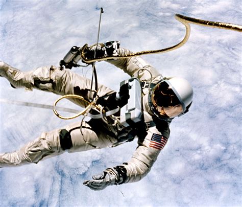 Nasa First Space Walk