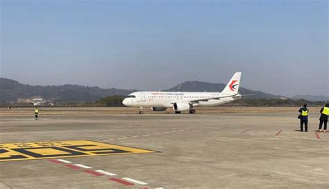 國產c919、arj21飛機下周二抵港展出 前者1216於維港作飛行演示（附詳情） 星島日報