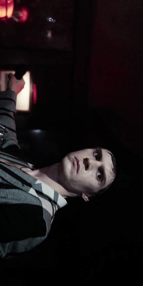 Evan Peters As Vampire Austin Sommers In American Horror Story Season