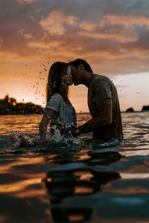 Beach Photo Session with Kelsey + Bill | Big Island, Hawaii | Aloha Zoe Photography | Beach ...