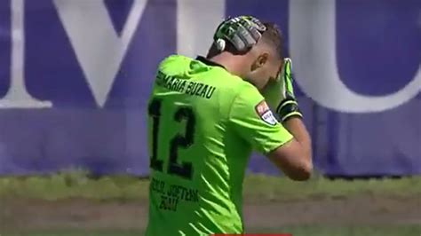 Gafă colosală în Liga 2 Portarul Greab a făcut un penalty incredibil