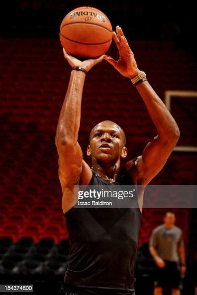 James Jones of the Miami Heat warms up before playing against the ...