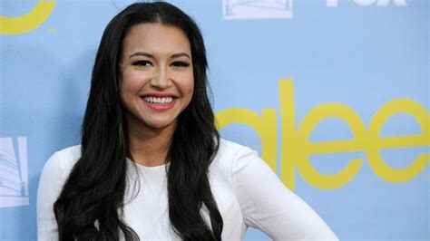 Lagu Terbaik Yang Dinyanyikan Naya Rivera Dalam Serial Glee