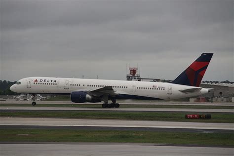 Delta Air Lines Fleet Boeing 757 200 Details And Pictures