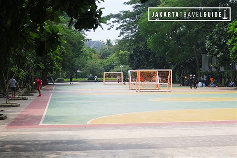 Visiting Taman Menteng Park in Jakarta - Jakarta Travel Guide