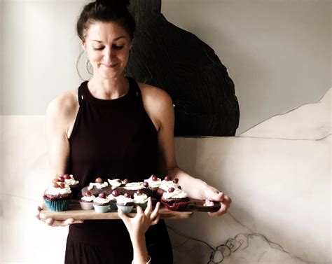 Nikoleta Sekulovic – C-A-K-E