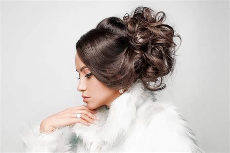 5 Easy Winter Hairstyles - Human Hair Exim