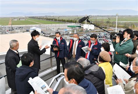 【写真・画像】＜オスプレイ 配備の先に＞佐賀市議会特別委、駐屯地予定地を視察 排水先も 行政・社会 佐賀県のニュース 佐賀新聞