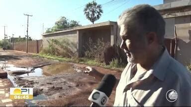 Bom Dia Piauí Moradores de Picos reclamam de lama buracos e poeira