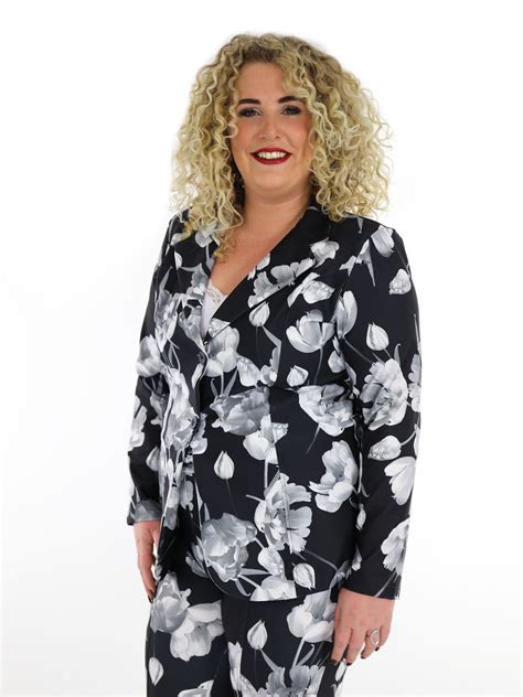 Zwarte Travelstof Blazer Met Grijze Bloemenprint Van Thombiq Grote Maten