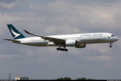 B Lrl Cathay Pacific Airbus A Photo By Rom N A P Rez Id