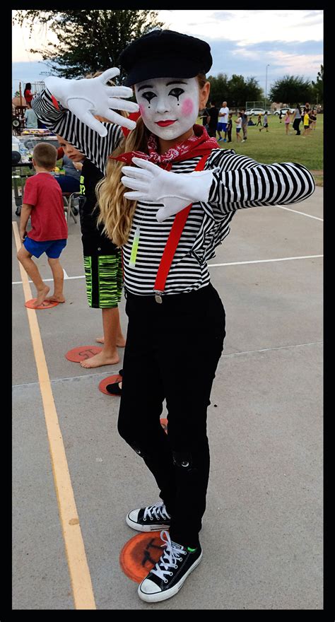 Pin by Erika Kajbová on Karneval in 2024 | Mime costume, Easy college ...