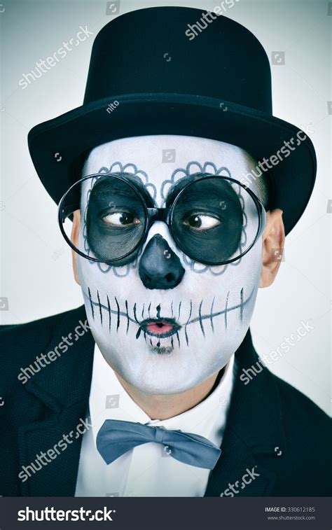 Portrait Man Mexican Calaveras Makeup Wearing Stock Photo 330612185 | Shutterstock