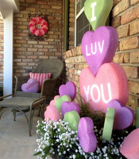 20 Romantic Outdoor Valentine Decorations Homemydesign