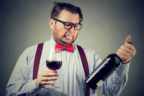 10 Signs To Tell If Wine Is Bad