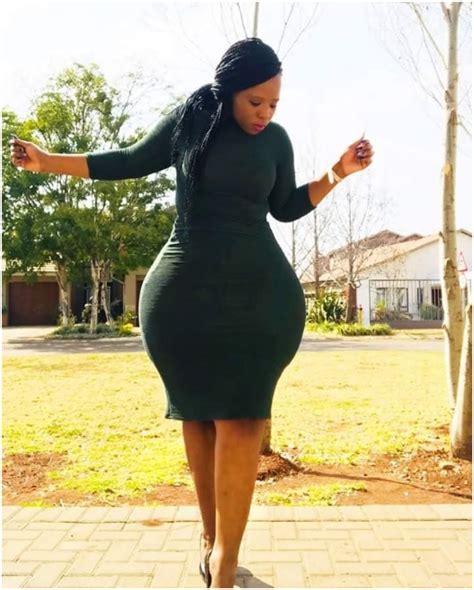 Men Are Going Nuts Over This Curvy Ugandan LADYs Naturally Beauty