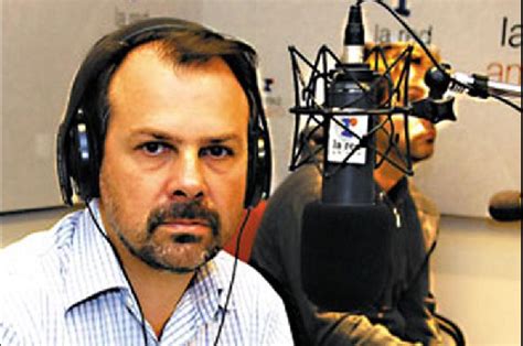 Incendiaron La Camioneta Del Periodista Gustavo Sylvestre El Vehículo