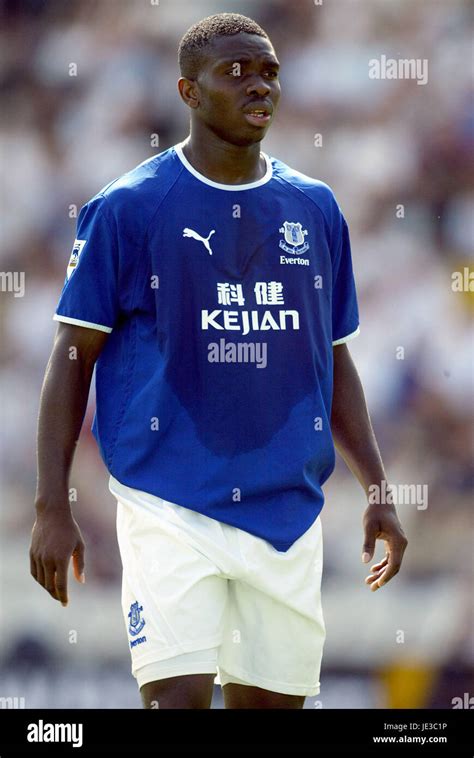 Joseph yobo everton hi-res stock photography and images - Alamy