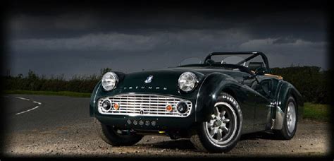 Racy Triumph Tr3