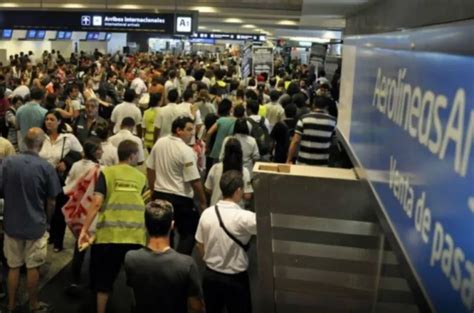 El Paro De Aerol Neas Argentinas Tambi N Complicar Los Vuelos De La Tarde